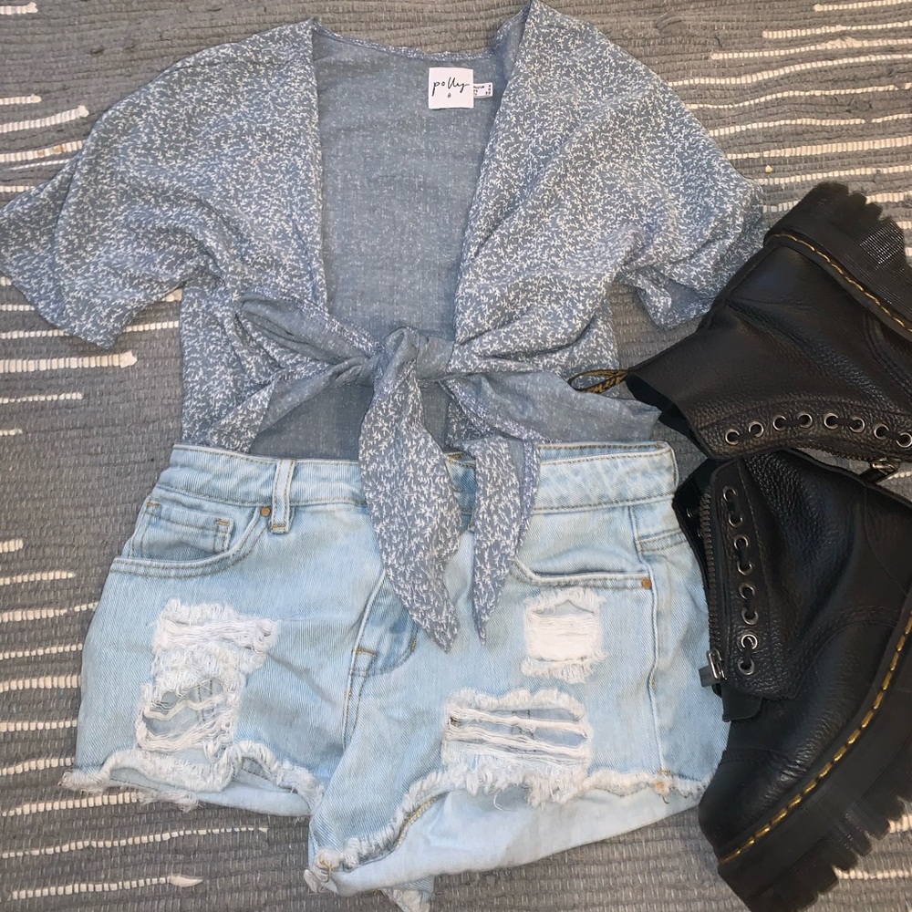 Tie front top